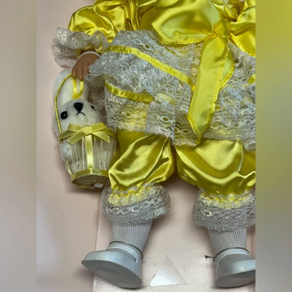 VTG Lissi Doll World Wide NIB Limited Edition 75812 Easter Bunny Partly Hand Mad